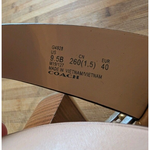 EUC COACH Mandy Sandals - Studded Beige & Gold Metallic Leather Heels - Sz 9.5 - Picture 15 of 16